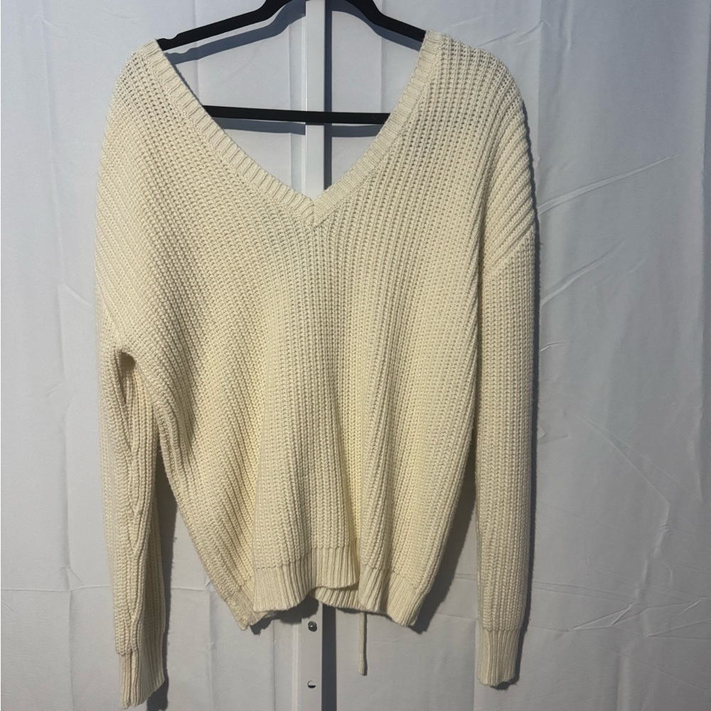 Love By Design Cream V-Neck Sweater with Laced Up Back Size L